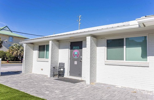Fort Walton Beach Villa | Barracuda 2🌊Cottage Near the Beach🌞Dogs OK🐶
