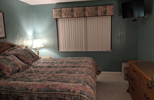Clewiston Condo | Bass & Fun Condominiums on Lake Okeechobee, 2/2 Condo. n