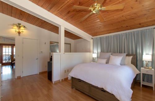 Twin Lakes House | Bay Therapy
