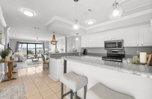 Sandestin Condo | Bay Views, Marina, and Golf Course ~ Golf Cart