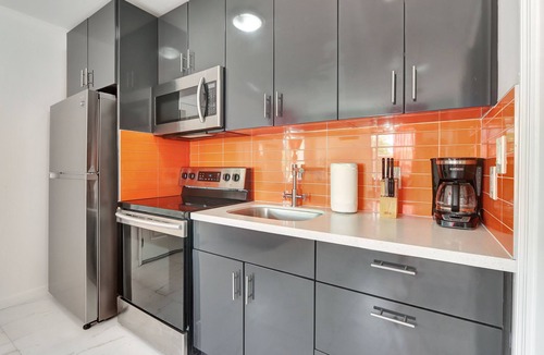 North Beach Apartment | Bayamo: Casita Near Beach & Gym Access