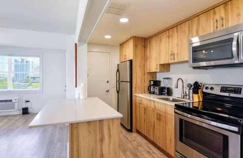 North Bay Village Apartment | Bayfront Bliss | Free Parking Included