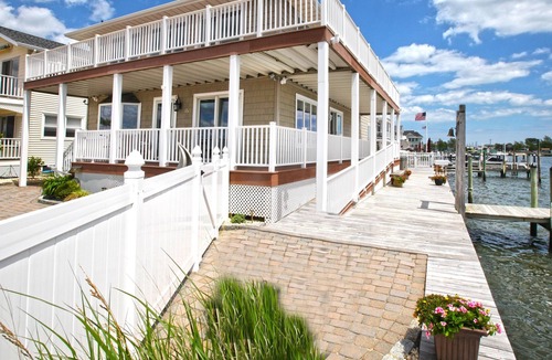 Surf City House | Bayfront Home With Beautiful Bay Views 6 Bedrooms 4 Bathrooms & Elevator