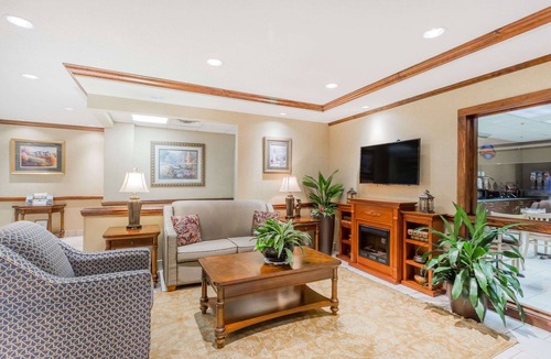 Asheville Hotel | Baymont by Wyndham Asheville/Biltmore Village