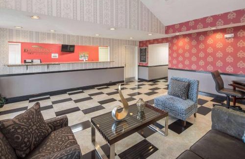 Cleveland Hotel | Baymont by Wyndham Cleveland