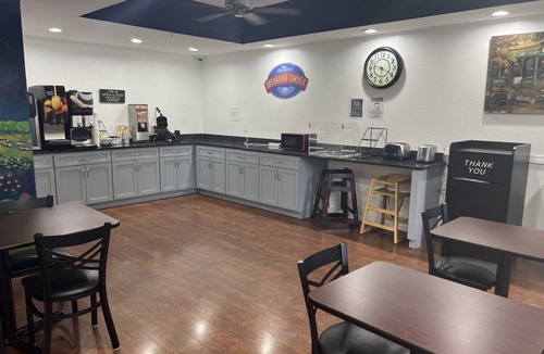 Lakeland Hotel | Baymont by Wyndham Lakeland