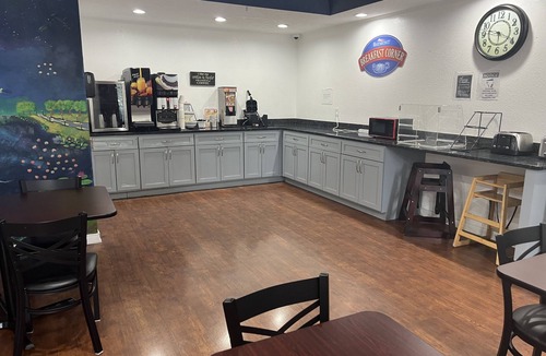 Lakeland Hotel | Baymont by Wyndham Lakeland