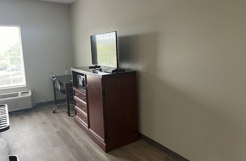 Lakeland Hotel | Baymont by Wyndham Lakeland