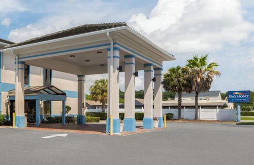 Garden City Hotel | Baymont by Wyndham Savannah/Garden City