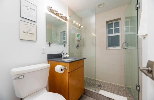Central Beach Apartment | Bayshore Breeze 5 - Fort Lauderdale Beach