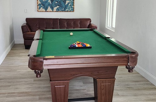 Bayshore Gardens House | Bayshore Gardens Family Retreat/heated pool.