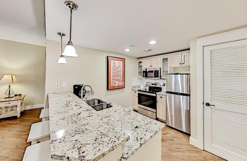 Baytowne Wharf Apartment | Baytowne Wharf - Pilot House #408