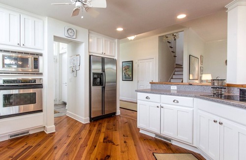 Tybee Island House | Baywatch | Bay View, Steps to the Beach!