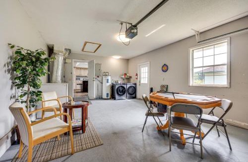 Edgar House | BBQ Ready Hawthorne Home with Screened-In Patio