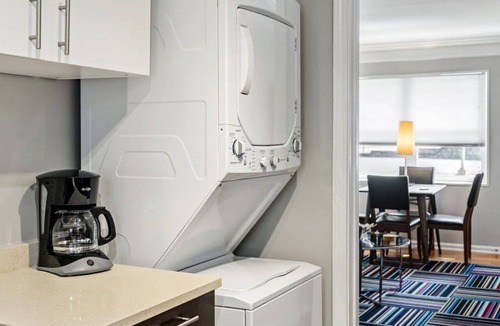 Brookwood Apartment | (BC2bJ) Great Value, Serviced Condo in Quiet Neighborhood