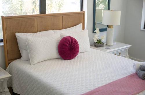 Jacksonville Beach Apartment | Be A Nomad - Newly renovated - Pet-friendly
