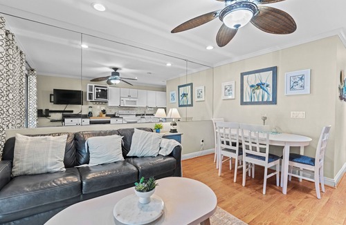 Hilton Head Island Apartment | Beach Access: Oceanfront Hilton Head Studio
