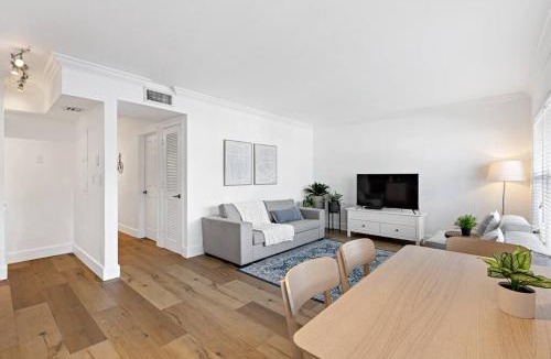 Hendricks and Venice Isles Apartment | Beach Apt with Waterview in Las Olas Blvd