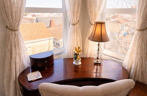 Ocean Beach I House | Beach Block 5-Bdrm with Chalet, Steps to Beach