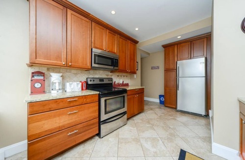 North End Condo | Beach block - boardwalk, ocean views, steps to the beach.