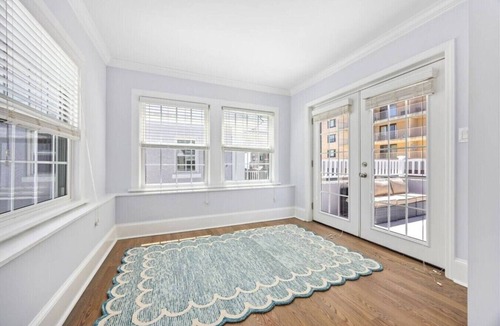 Ventnor City House | Beach Block Luxury | Sleeps 20 w/Bar Room