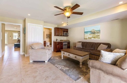 Brigantine House | Beach block w/3 King en-suites & Elevator! Only 2 weeks left for Summer 2026