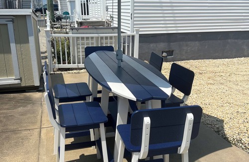 Dover Beaches North House | Beach bungalow that can sleep up to 6! 4 minute walk to the beach!