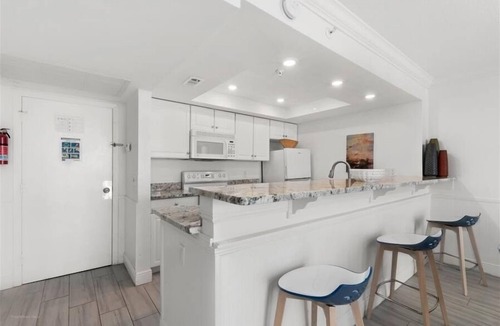 Hutchinson Island South Apartment | Beach Condo/High-End Finishes/Island Beach Resort/No Cleaning Fee/Condo 201