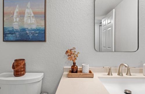 Indian Bayou Apartment | Beach Condo Steps to Sand - Fully Renovated and Pool