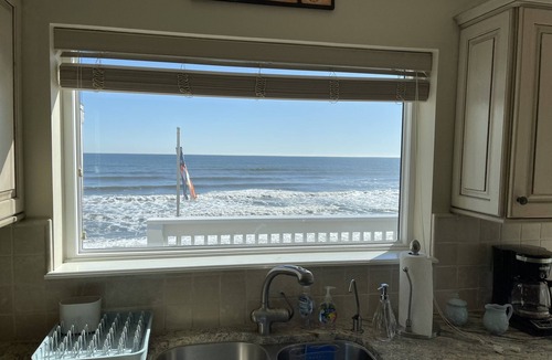 South Ponte Vedra Beach House | Beach Front Family Retreat/Watch Dolphins Turtles & Sunrises