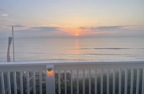 South Ponte Vedra Beach House | Beach Front Family Retreat/Watch Dolphins Turtles & Sunrises