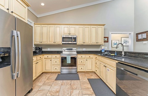 St. George Island House | Beach Front, Heated Pool, Gorgeous Gulf Views Sleeps 10