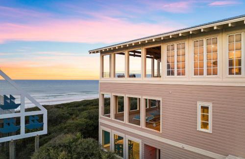 Seaside House | BEACH FRONT Seaside Home - Outside the Box - 4BR 4,5BTH home