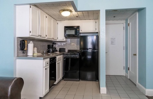 Brigantine House | Beach Getaway! 4 Spacious Units w/Kitchen, Parking, Bar, Pool!