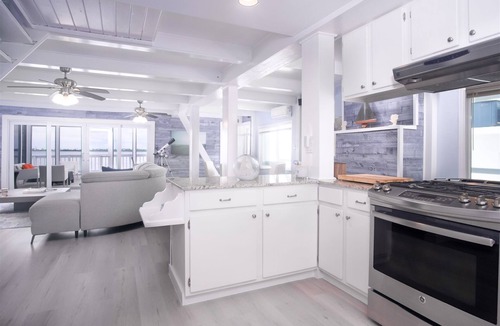 Breezeswept Beach Estates House | Beach Haven: Modern 4-Bed/2-Bath Single Family Home with Breathtaking Open Water