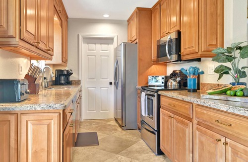 Lighthouse Point House | Beach House 51 - Large Heated Pool - 10min from Beach