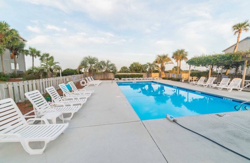 Oceanmarsh Subdivision Condo | Beach house villa! Screened in porch, with views!