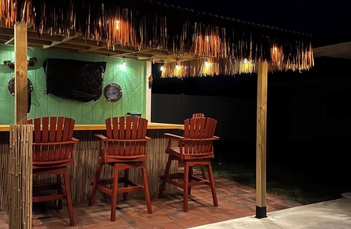 Ormond-by-the-Sea House | Beach House, walk to the beach