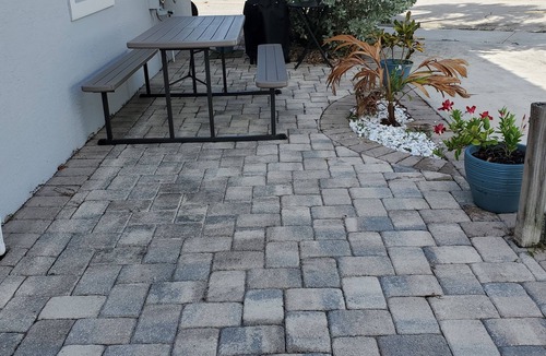 Nettles Island House | Beach house within walking distance to the beach 2 bed 2 bath