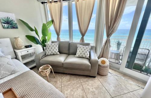 Daytona Beach Shores Apartment | Beach Oasis 601 Gorgeous Ocean front Ocean view for 10 sleeps up to 15