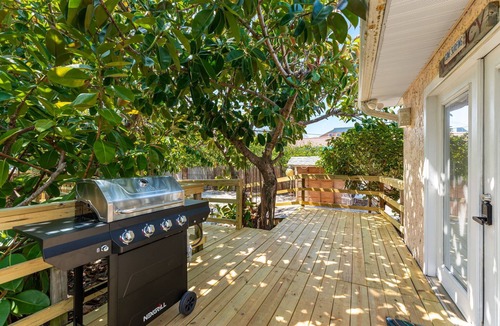 Tropic House | Beach Paradise. Spacious, rustic, charming, original Florida style beach house.