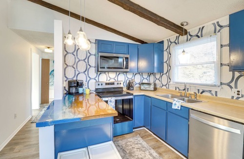 Broadkill Beach House | BEACH PLUM MANOR- 4 BD, 2 BA - Sleeps 8 - Short Walk to Beach Access!