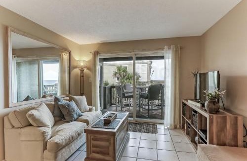 Fernandina Beach Apartment | Beach Steps Away Condo