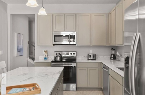 Indian Harbour Beach House | Beach-Style Townhome in Indian Harbour Beach