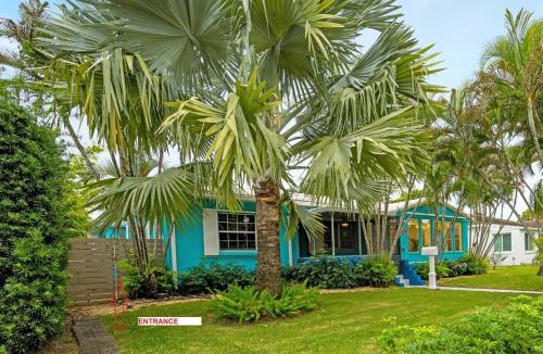 South Lake House | Beach Style Apartment With Patio- Unit #2