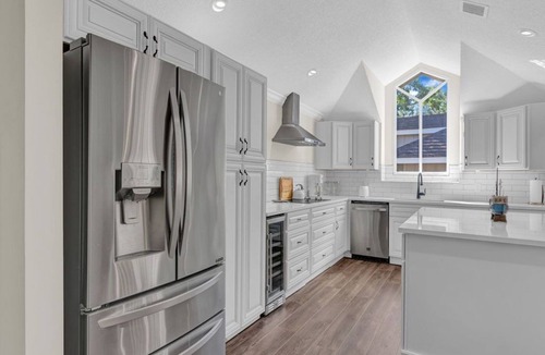 Indian River Shores Villa | Beach villa nestled between the Treasure Coast sandy beaches & the Indian River!