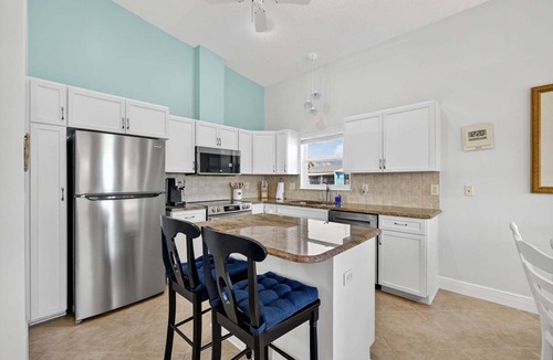 Nettles Island House | Beachbound 1282 2 Bed 2 Bath Updated Island Home On Nettles Island