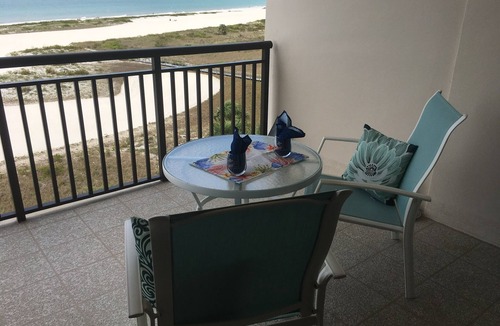 Sand Key Condo | BEACHES ARE BEAUTIFUL—ENJOY a 7th Floor CONDO!