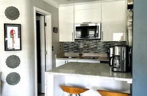 North Redington Beach Condo | Beachfront Sunsets on N Redington Sea Rocket 20