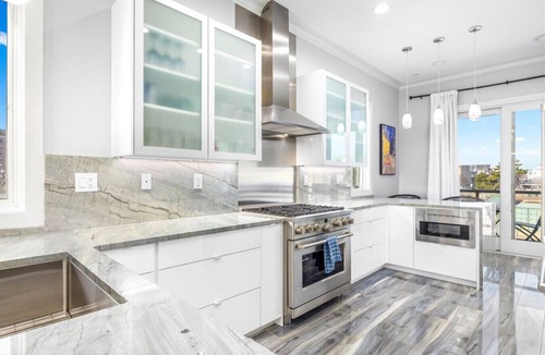 Atlantic City House | Beachfront 4BR/4.5BA Designer Home w/Hot Tub